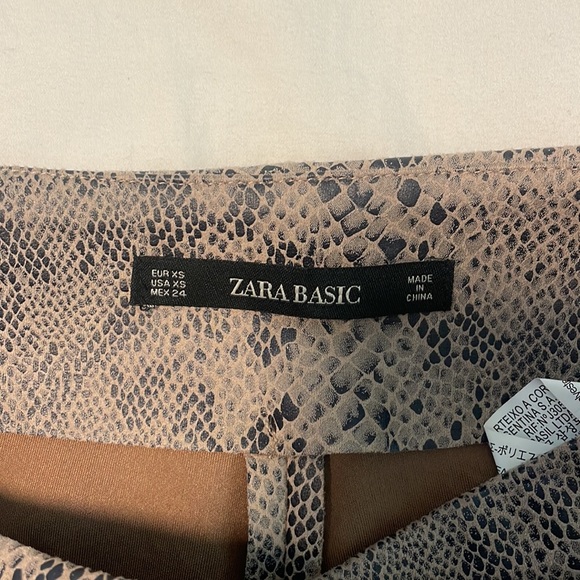 Zara basics snake print skort - Picture 3 of 3